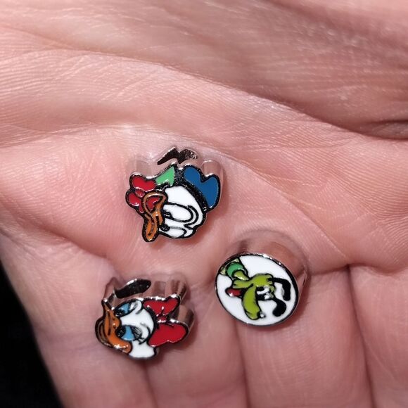 Donald duck, Daphne duck and Goofy vintage stainless beads to fit European style - Picture 1 of 5